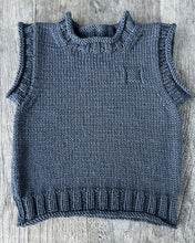 Load image into Gallery viewer, Rudy Rolled Edge Vest & Hat 8ply
