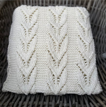 Load image into Gallery viewer, Willow Blanket 8ply