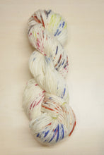 Load image into Gallery viewer, Manos Del Uruguay 10 Ply - discontinued
