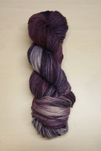 Load image into Gallery viewer, Manos Del Uruguay 10 Ply - discontinued

