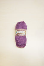 Load image into Gallery viewer, Aran Knit 10 Ply
