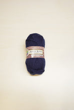 Load image into Gallery viewer, Aran Knit 10 Ply
