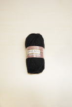 Load image into Gallery viewer, Aran Knit 10 Ply
