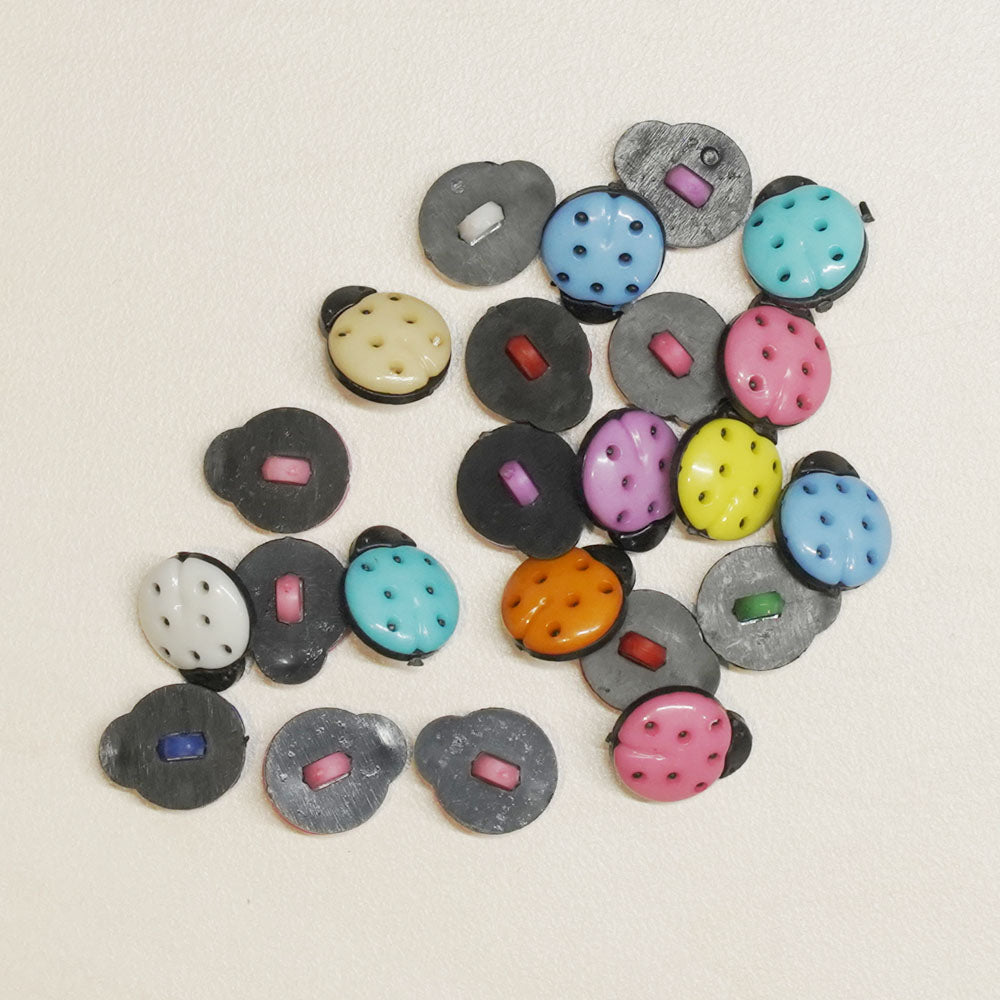 Buttons ladybug