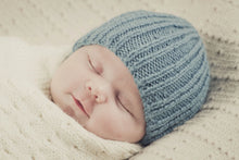 Load image into Gallery viewer, Tobias Beanie and Boots BC51 in 8 Ply
