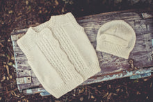 Load image into Gallery viewer, Aubery Vest and Hat BC54 in 8 Ply
