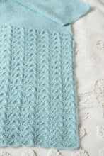 Load image into Gallery viewer, Sleepytime Blanket BC67 in 4 Ply
