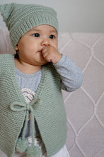 Load image into Gallery viewer, Charlie Vest and Hat BC135 in 8 Ply
