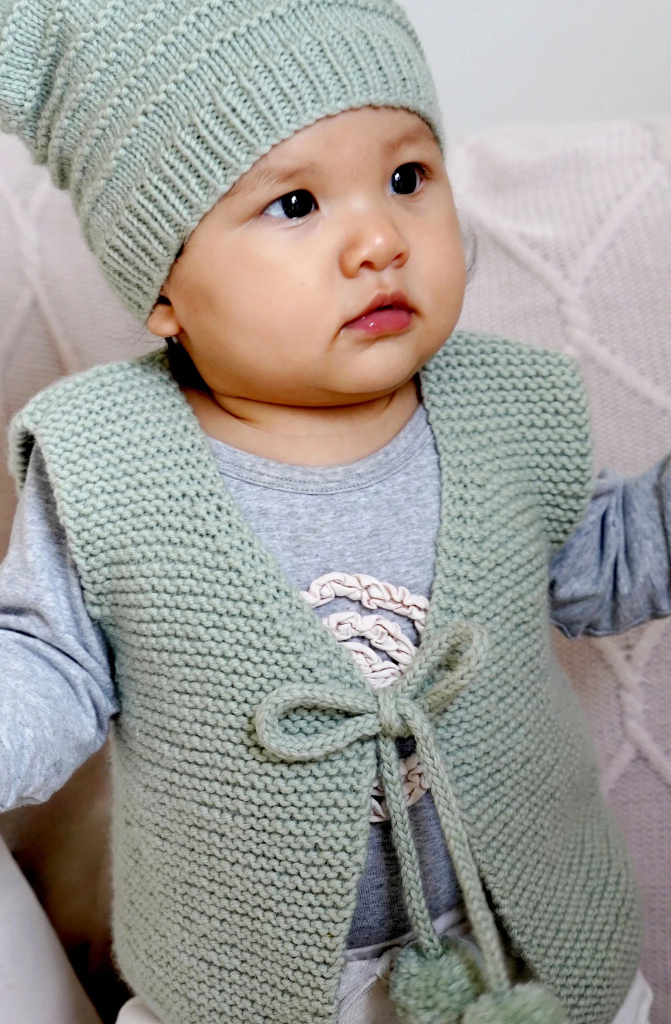 Charlie Vest and Hat BC135 in 8 Ply