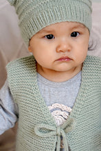 Load image into Gallery viewer, Charlie Vest and Hat BC135 in 8 Ply
