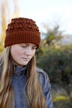 Load image into Gallery viewer, Seraphina Hat HC42 in 8 Ply
