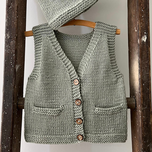 Ava & Archie Vintage Vest & Hat