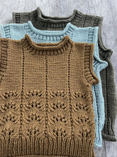 Load image into Gallery viewer, Billie Vest 8ply
