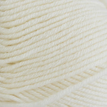 Load image into Gallery viewer, Broadway NZ merino DK 8 Ply
