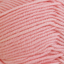 Load image into Gallery viewer, Broadway NZ merino DK 8 Ply
