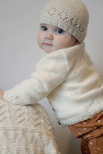 Load image into Gallery viewer, Verity Cardi and Hat BC115 in 4 Ply
