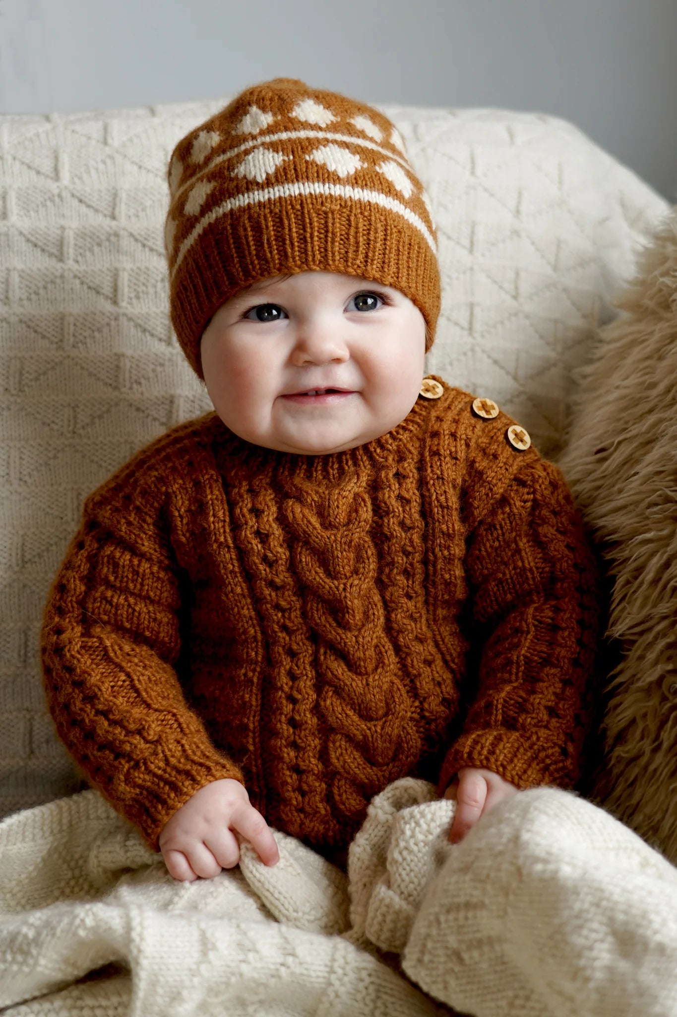 Morgan Sweater and Hat BC119 in 8 Ply