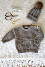 Load image into Gallery viewer, Lottie Sweater and Hat BC123 in 8 Ply
