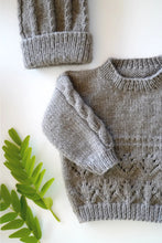 Load image into Gallery viewer, Lottie Sweater and Hat BC123 in 8 Ply
