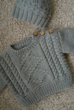 Load image into Gallery viewer, Sebbe Sweater and Hat BC127 in 8 Ply
