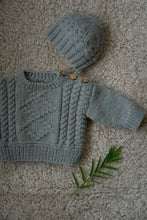 Load image into Gallery viewer, Sebbe Sweater and Hat BC127 in 8 Ply
