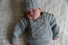 Load image into Gallery viewer, Sebbe Sweater and Hat BC127 in 8 Ply
