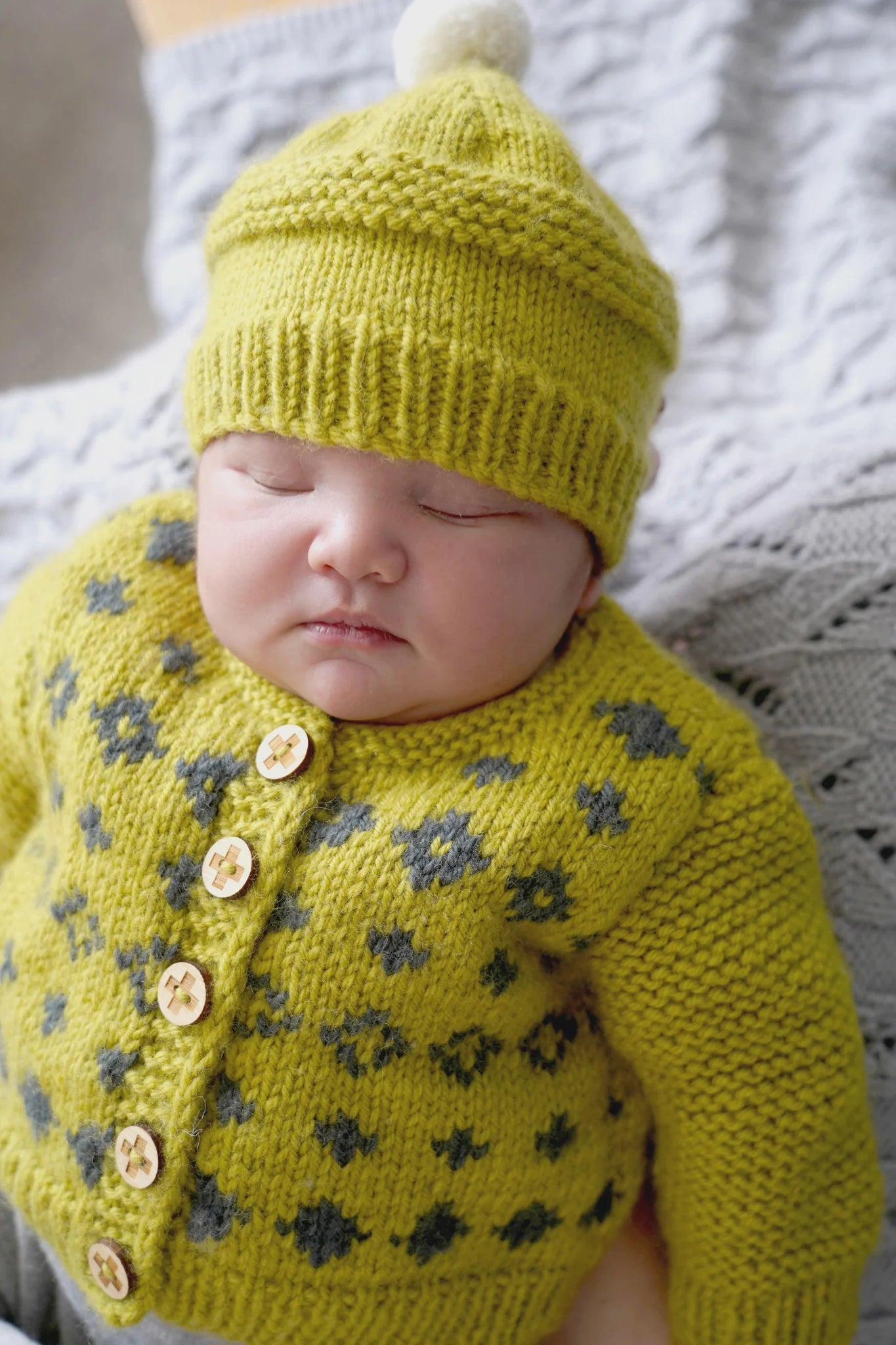 Soren Cardi and Hat BC128 in 8 Ply