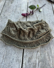 Load image into Gallery viewer, Ahuru Cowl - 8ply
