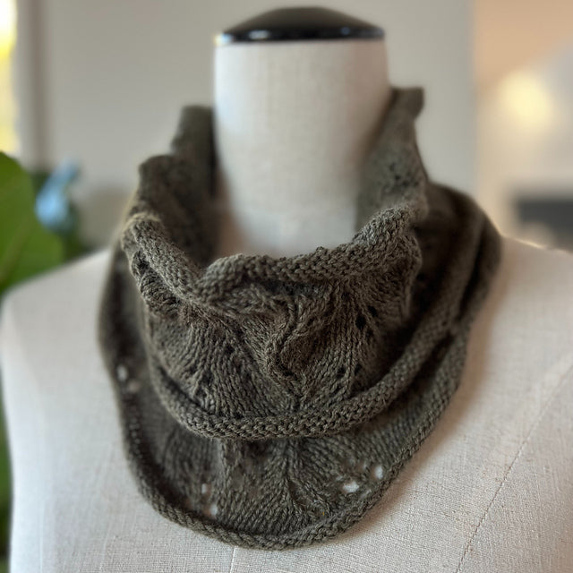 Ahuru Cowl - 8ply