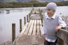 Load image into Gallery viewer, Micah Vest and Beanie LF27 in 8 Ply
