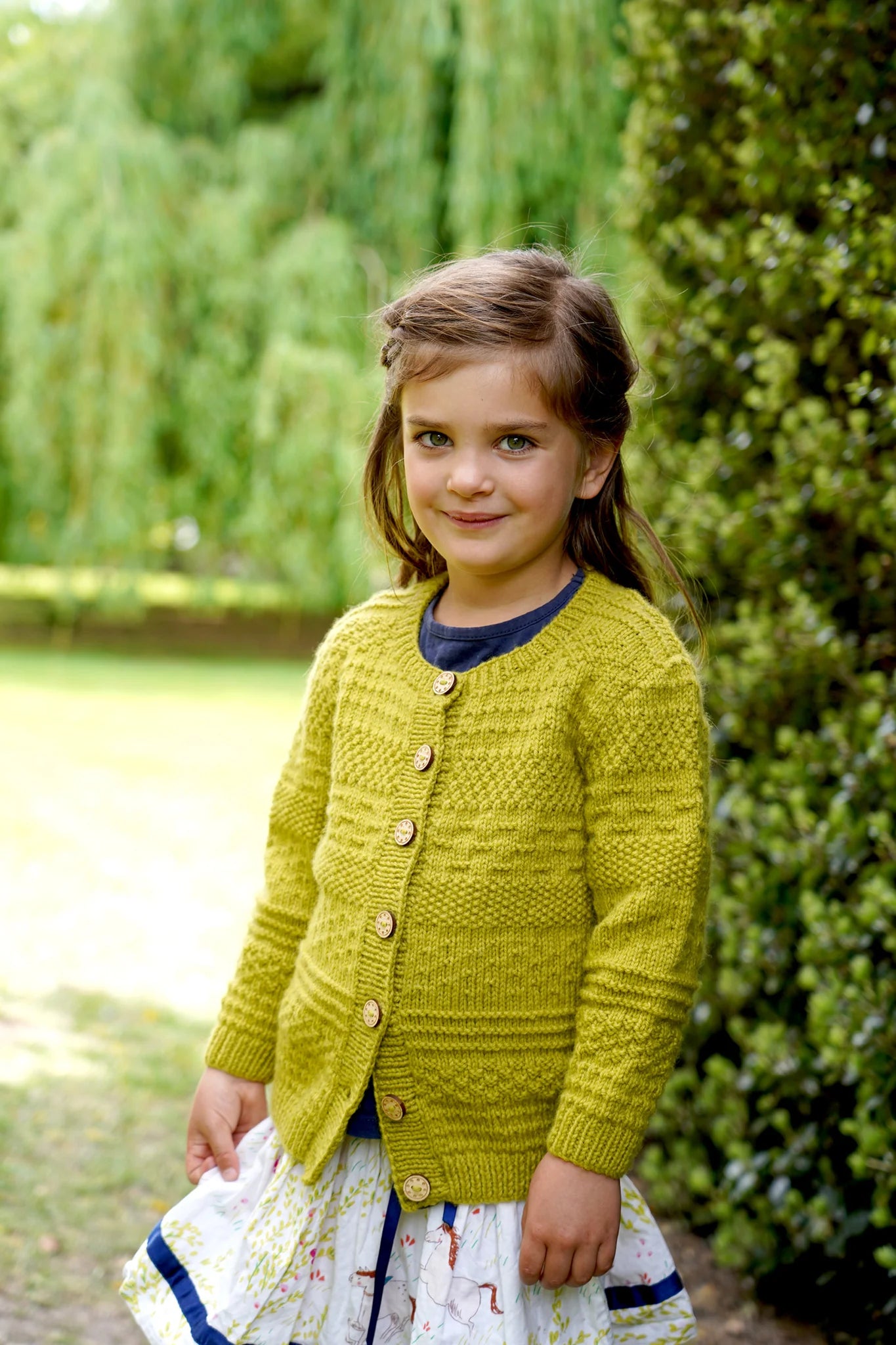 Delta Cardigan LF46 in 8 Ply