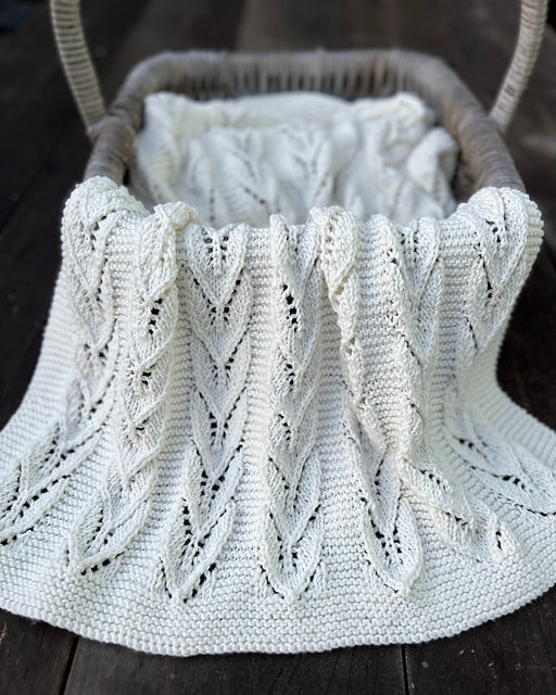 Willow Blanket 8ply