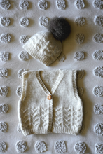 Load image into Gallery viewer, Piper Vest and Hat BC107 in 8 Ply
