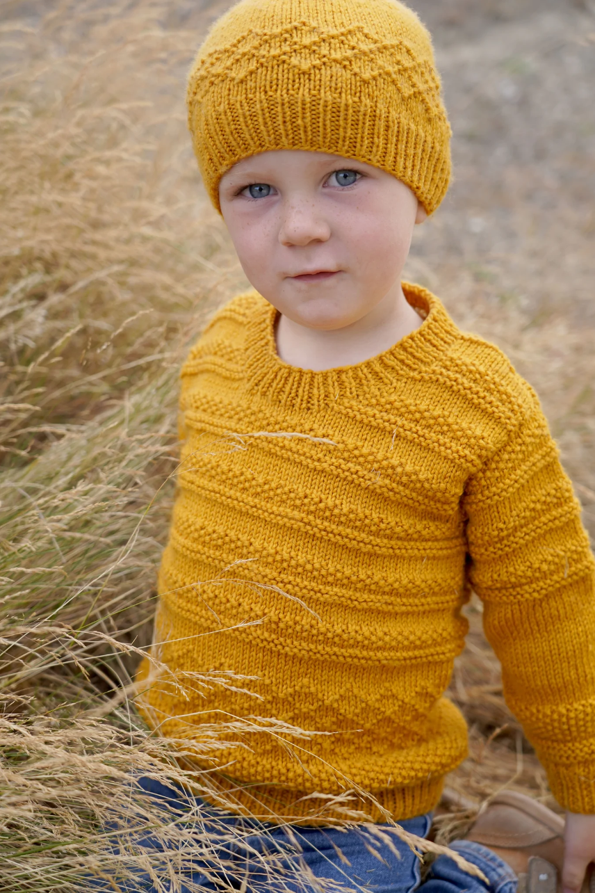 Goldie Sweater and Hat LF40 in 8 Ply