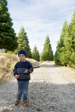 Load image into Gallery viewer, Jupiter Sweater and Hat LF44 in 8 Ply

